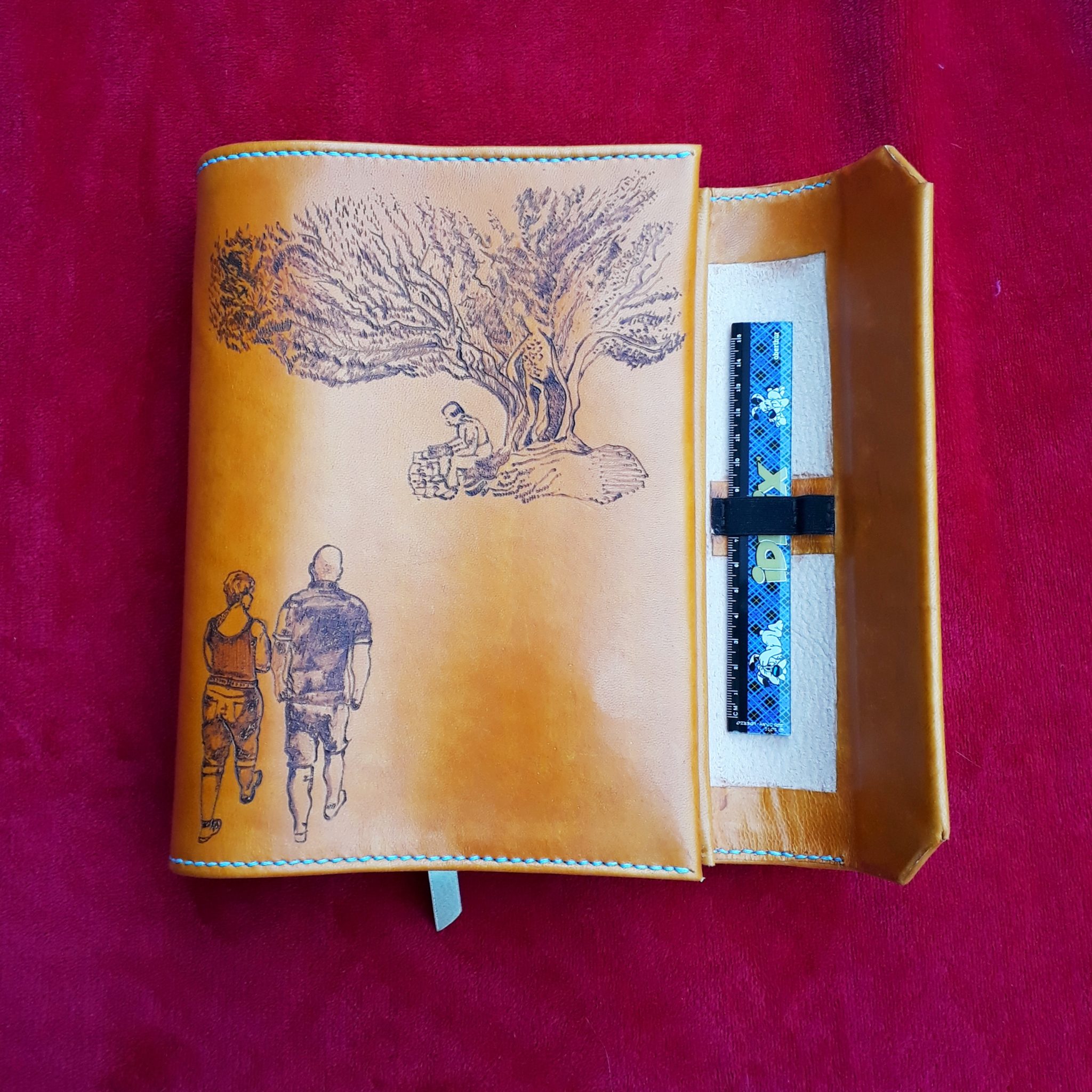 Création cuir artisanal - COUVRE-LIVRE : SAMUEL